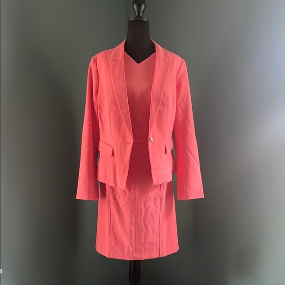 Suit-dress White House Black Market Pink Blazer and matching dress both nwt - Picture 3 of 7